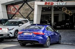 جاكوار XF